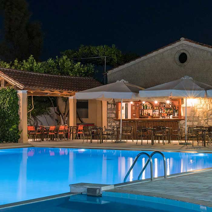 Corfu Town Hotel - Facilities - Pool & Poolbar